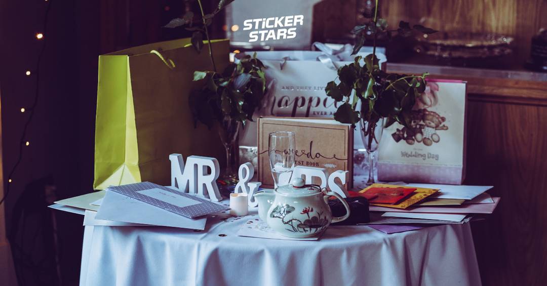 Persönliche Hochzeitgeschenke: Diese Ideen bleiben in Erinnerung