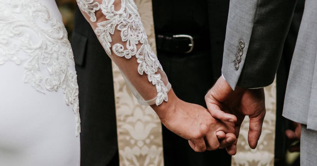 Hochzeitsfotos Ideen: In unbeobachteten Momenten Bilder machen.