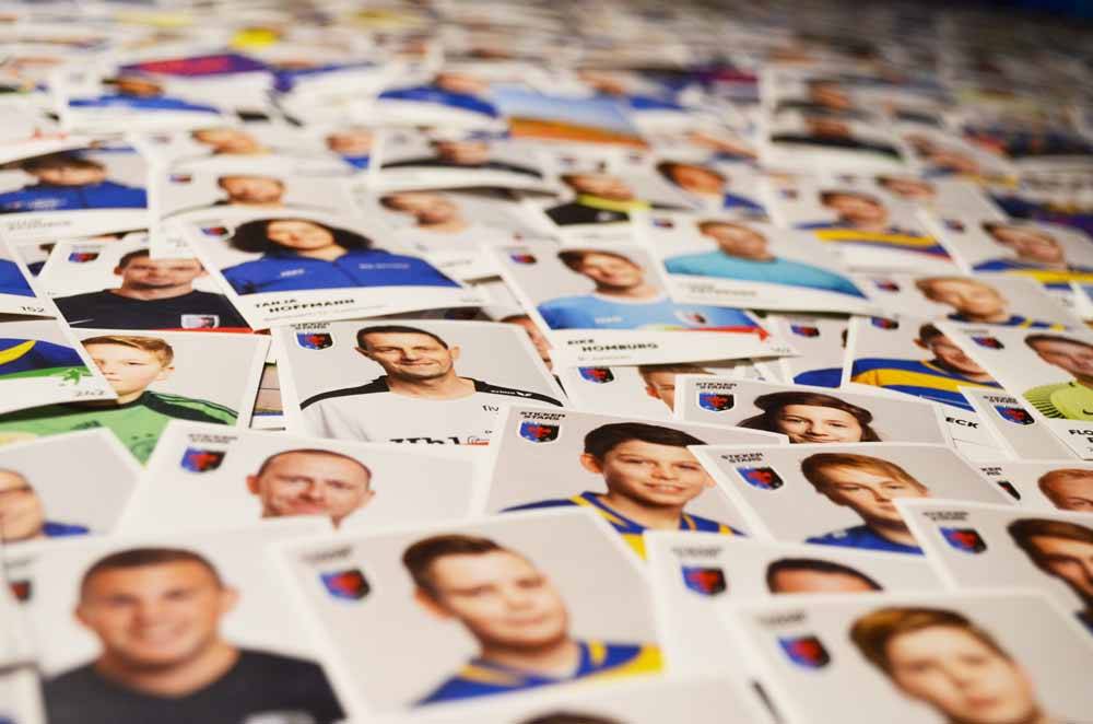 stickeralbum als maßnahme für internes employer branding