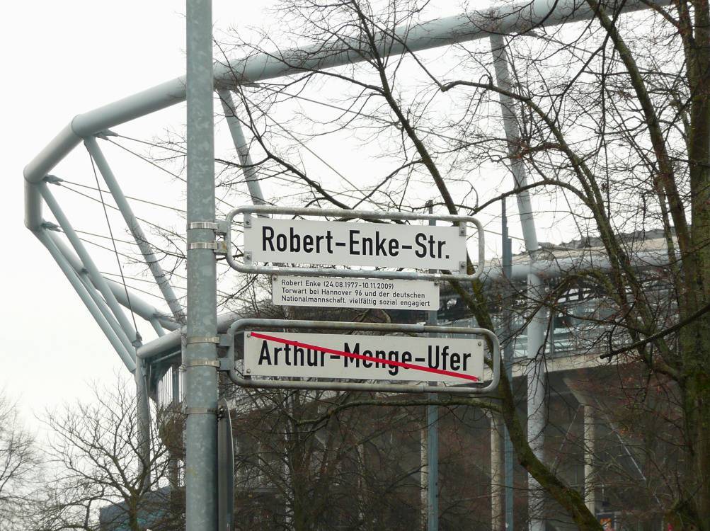 10 Jahre nach Robert Enke - Depressionen im Fußball