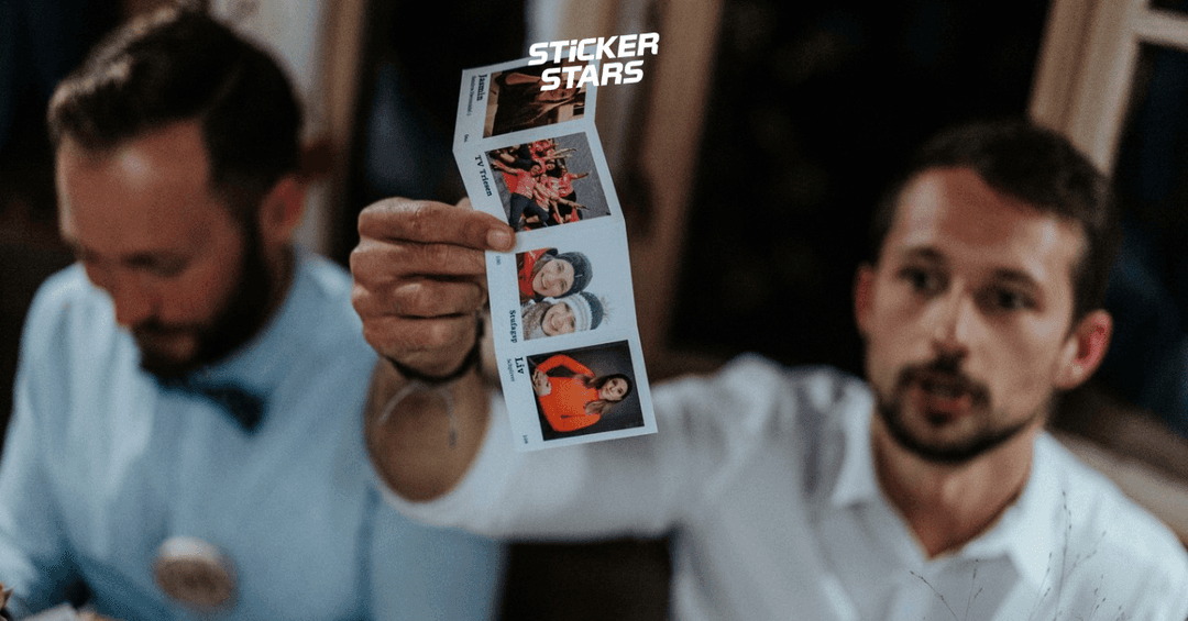 Stickeralbum zur Hochzeit: Ein großer Spaß für alle